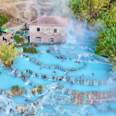 La Casa Di Nonna Libia Vicino Saturnia 度假居